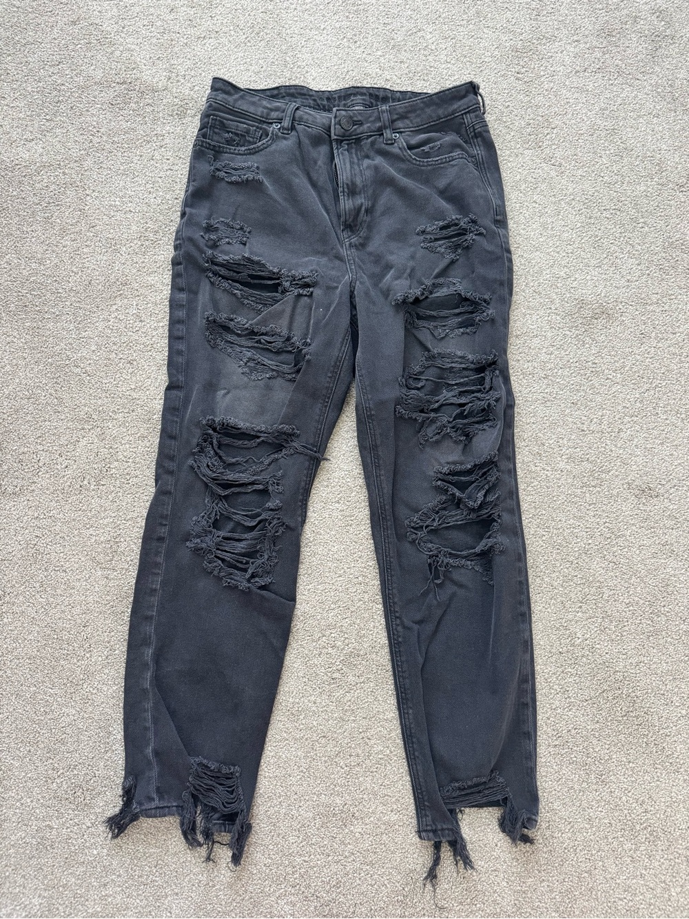 American Eagle Outfitters Black Distressed Strigid Jeans